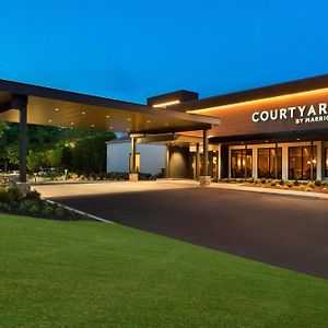 Courtyard By Marriott Lincroft Red Bank